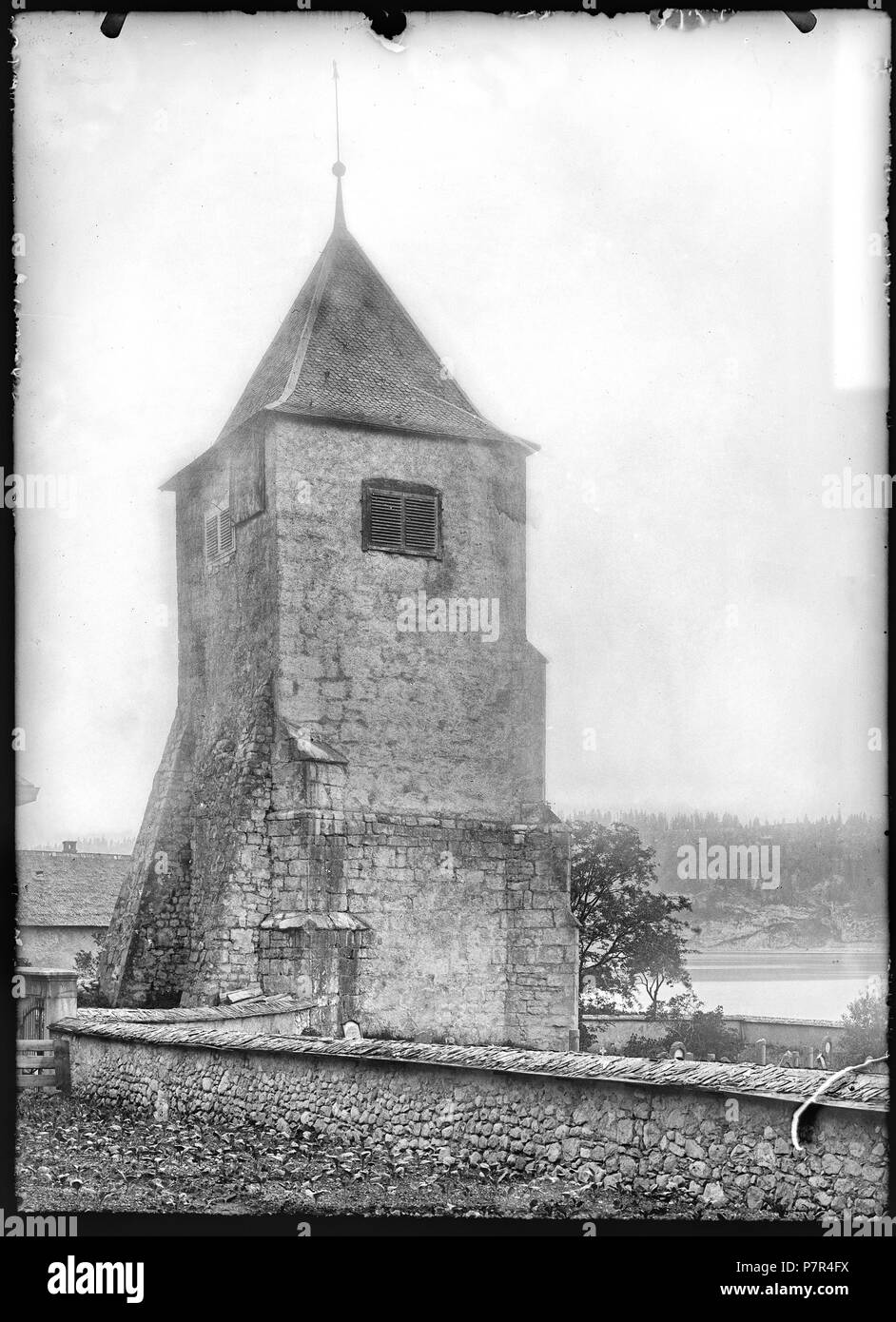73 CH-NB-L'Abbaye, Église, Tour, Vue partielle extérieure - Sammlung Max Van Berchem - EAD-7155 Stockfoto