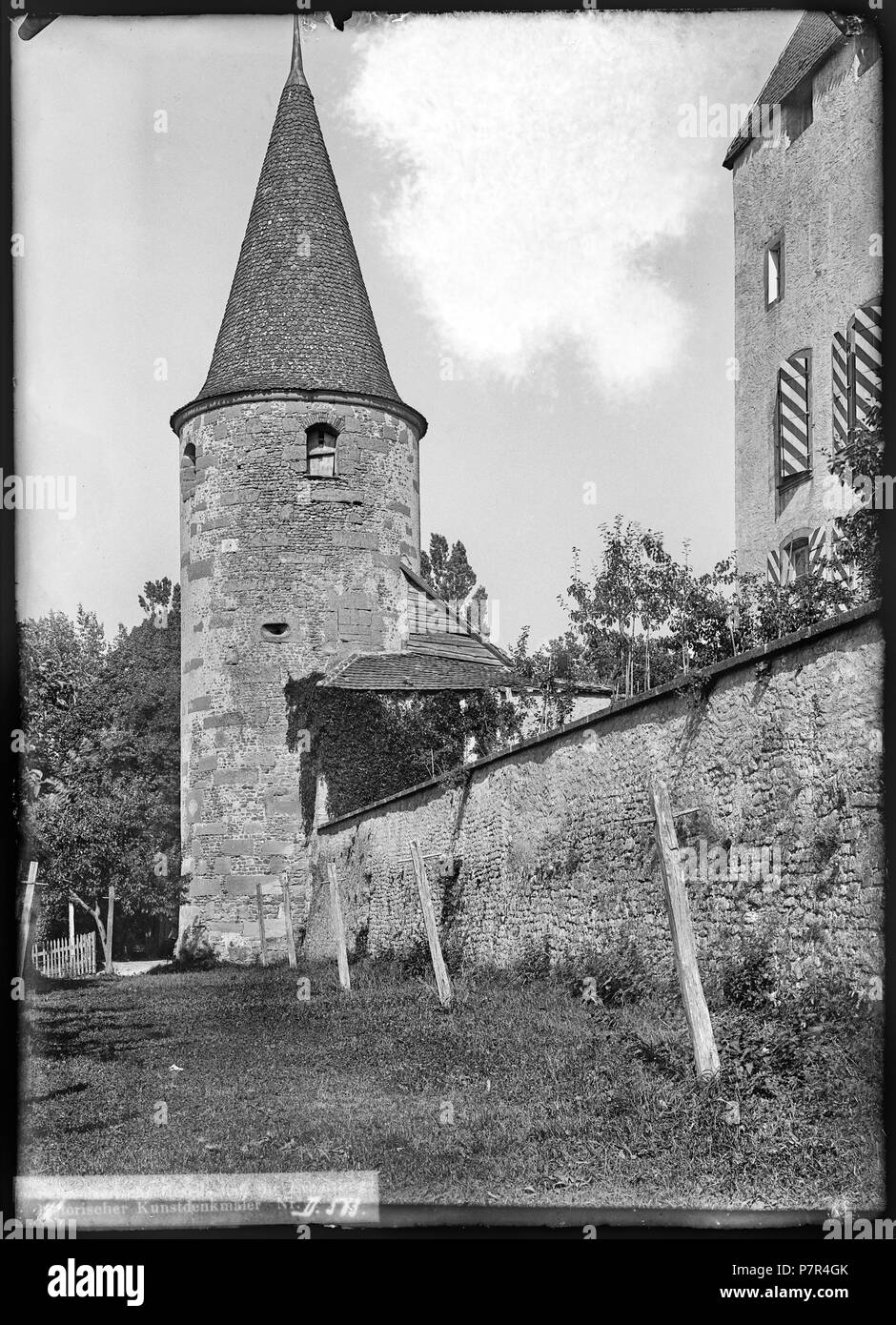 66 CH-NB-Avenches, Château, Tour, Vue partielle - Sammlung Max Van Berchem - EAD -7170 Stockfoto
