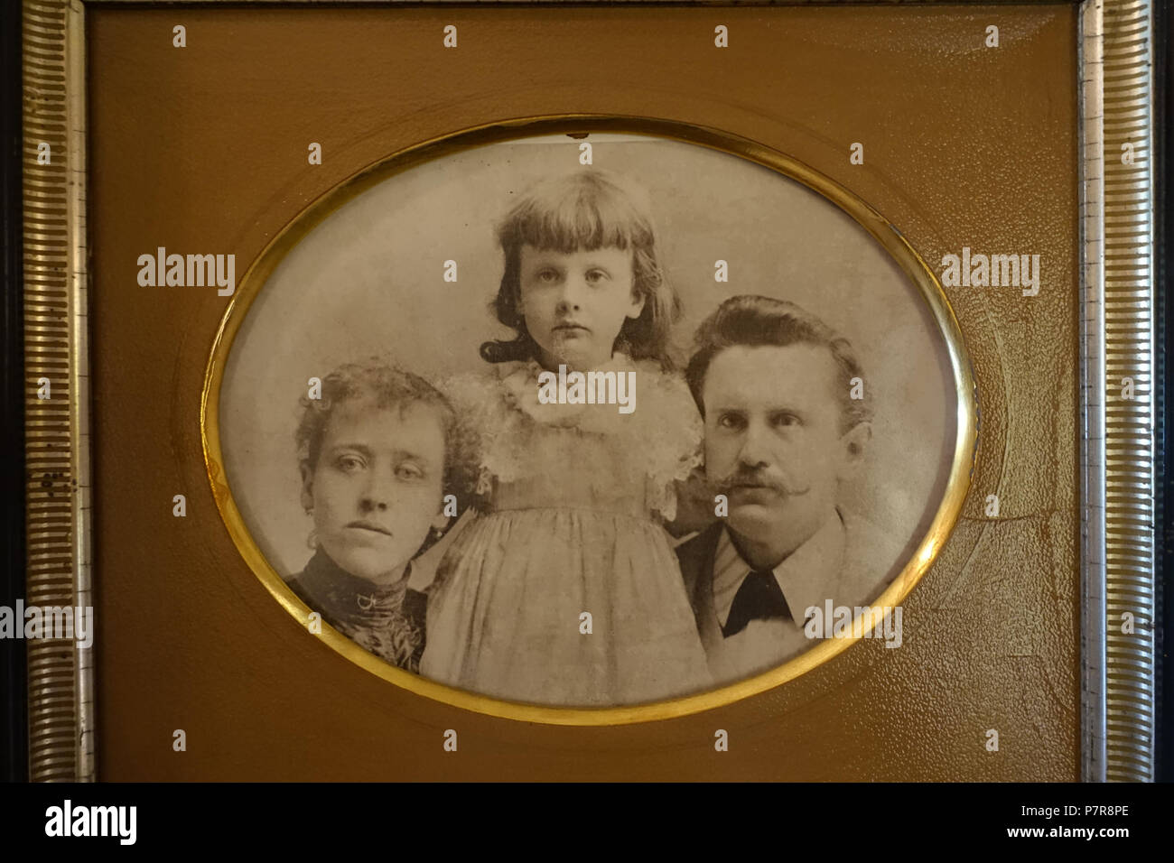 Englisch: Ausstellung im O. Henry Museum - Austin, Texas, USA. Diese Arbeit ist alt genug, so dass es im. 19 November 2015, 14:45:51 290 O. Henry Family Portrait - O. Henry Museum - Austin, Texas - DSC 09202 Stockfoto