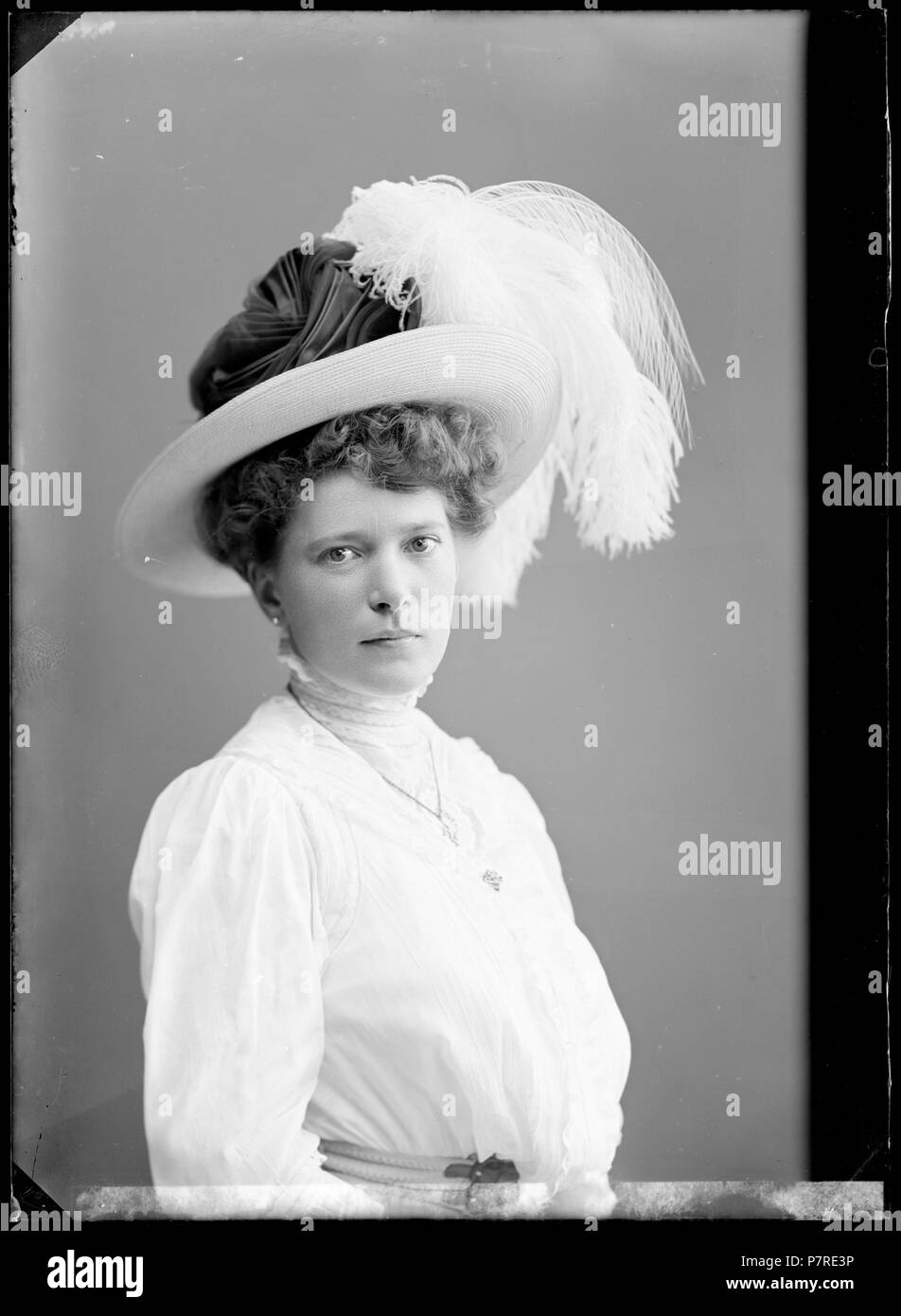 Alma Anderström, odaterat porträtt 1910-Tal. 18 Alma Anderström Glasnegativ, porträtt - SMV-GA077 Stockfoto Alma Anderström, odaterat porträtt 1910-Tal. 18 Alma Anderström Glasnegativ, porträtt - SMV-GA077 Stockfoto