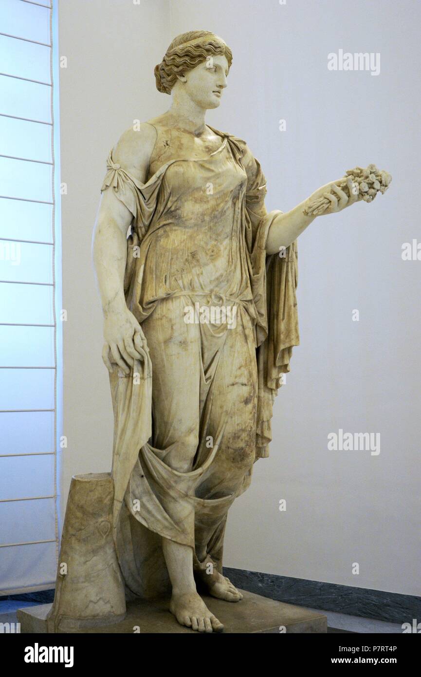 Römische Kunst. Die Flora Maior oder Flora Farnese. Kolossalstatue, Teil des Farnese-Sammlung. 2. Jahrhundert n. Chr. Nationales Archäologisches Museum, Naples. Italien. Stockfoto