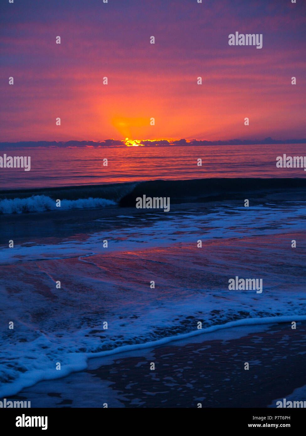 OBX Outer Banks NC-North Carolina Küste Meer Sonnenaufgang Sonnenuntergang am Meer soundside Dämmerung Dämmerung morgen abend Daybreak Stockfoto