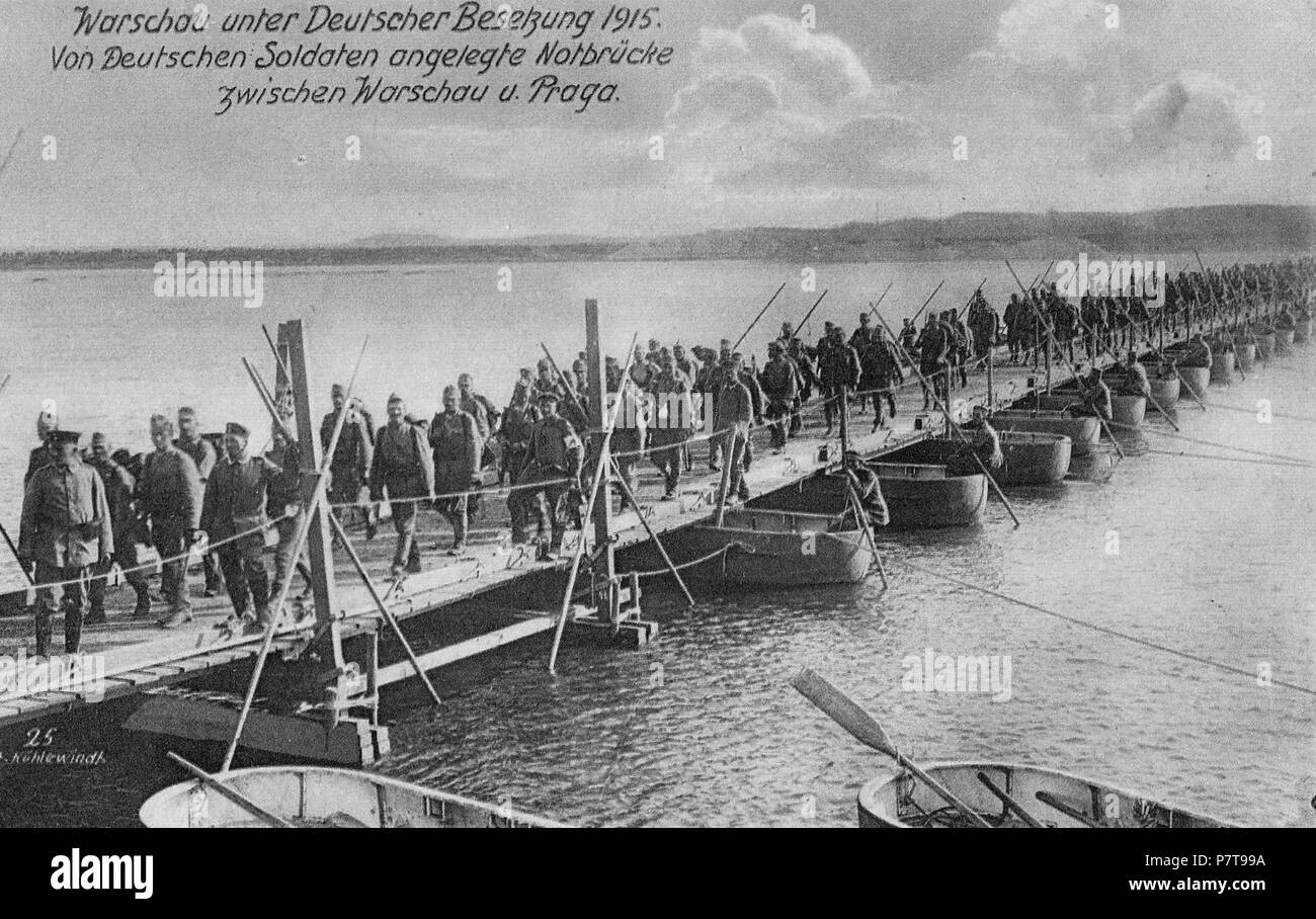 Polski: Die meisten pontonowy zbudowany przez Wojska niemieckie na Wile w Warszawie. 1915 278 Die meisten pontonowy zbudowany przez Wojska niemieckie w Warszawie w 1915 Stockfoto
