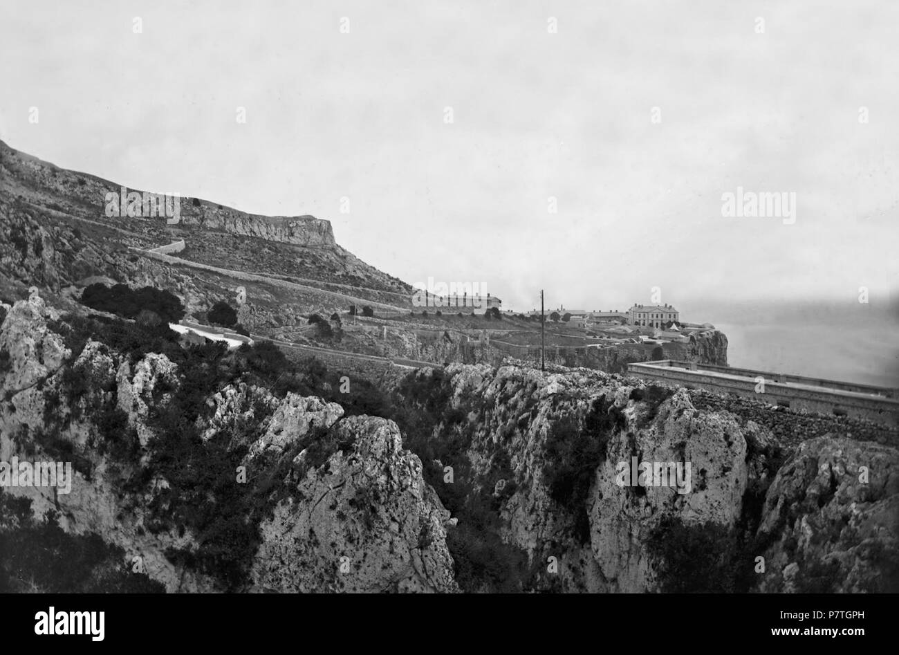 Englisch: Bleak House. Foto von c. 1880 von George Washington Wilson von einem Ort in Gibraltar - Bilder gefunden von Neville Chipolina. 23 November 2012, 16:16:23 3 1880s G Washington Wilson Bleak House Stockfoto