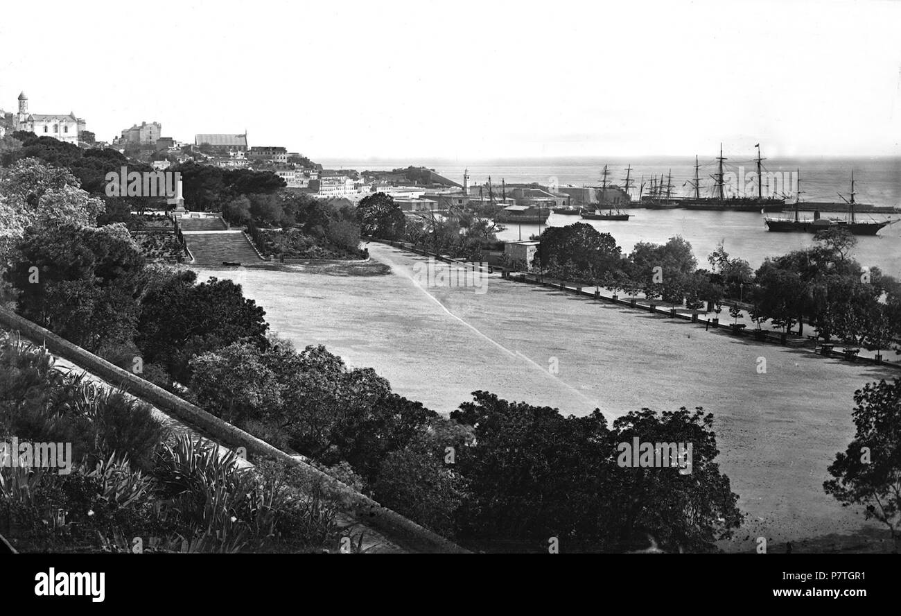 Englisch: Grand Parade keine Soldaten. Foto von c. 1880 von George Washington Wilson von einem Ort in Gibraltar - Bilder gefunden von Neville Chipolina. 23 November 2012, 16:16:23 4 1890 s-G Washington Wilson - Grand Parade keine Soldaten Stockfoto