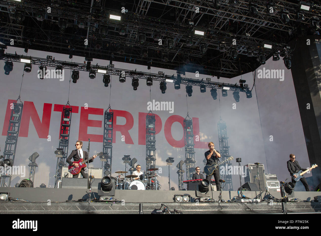 Hyde Park, UK. 7 Uhr Juli 2018, Interpol an Britische Sommerzeit, mit Paul Banks, Carlos Dengler, Daniel Kessler, Sam Fogarino, Greg Drudy, David Pajo, Guido Schneider, Tom Clark, UK. Hyde Park London durchführen. © / alamy Leben Nachrichten Stockfoto