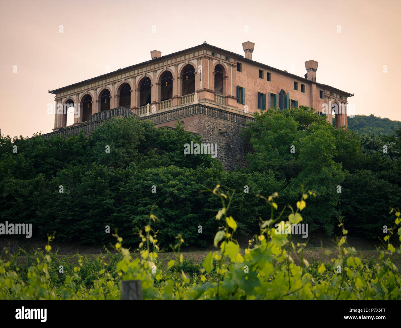 Torreglia, Italien, 26. Mai 2018: Villa dei Vescovi ist eine venezianische Villa im Stil der Renaissance. Derzeit ist es ein Museum für die Öffentlichkeit zugänglich. Stockfoto