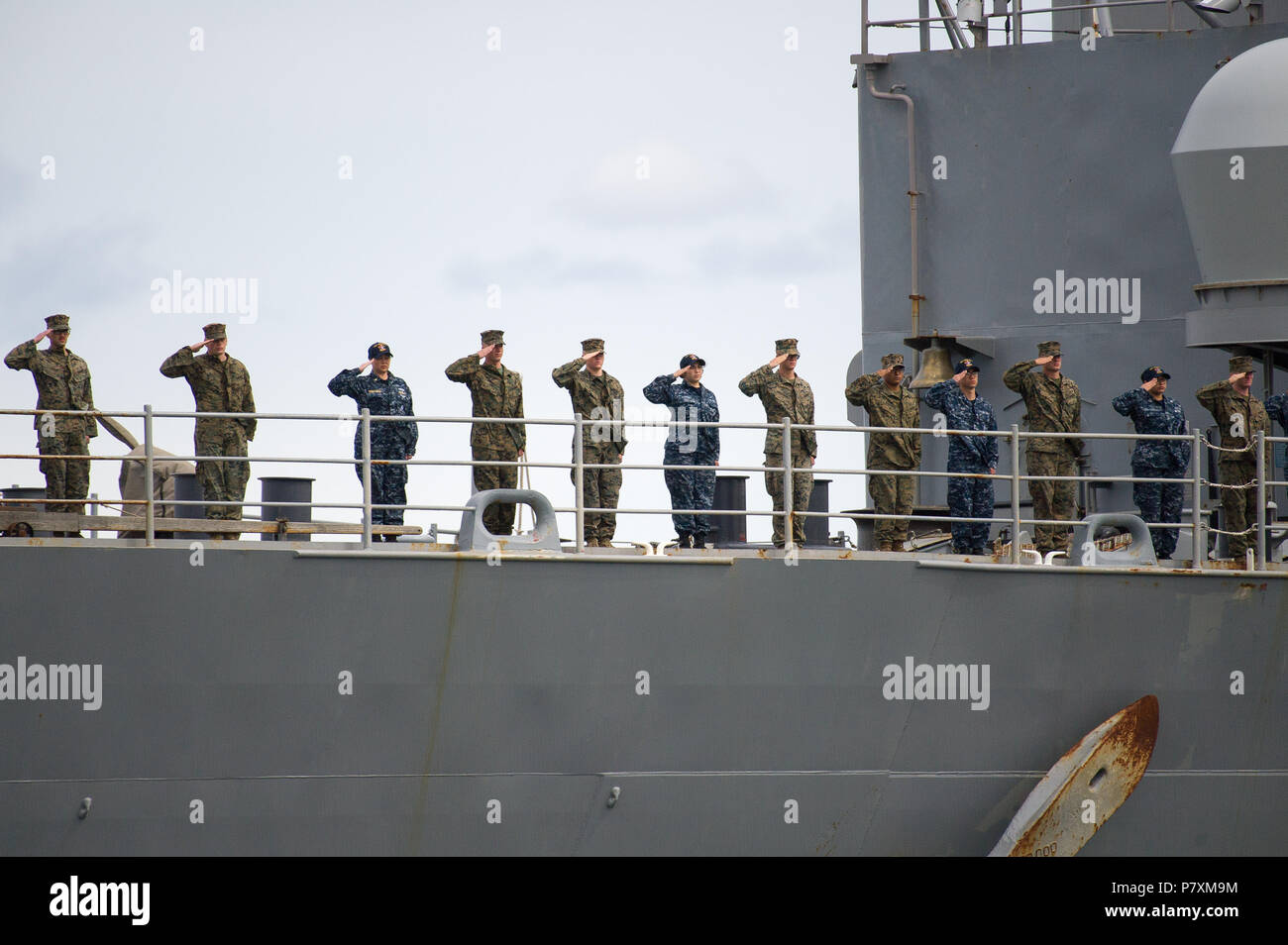 Amerikanische Harpers Ferry-Klasse dock Landung Schiff USS Oak Hill (LSD-51) während die Marine Parade 100 annversary der polnischen Marine in Gdynia, Polan zu feiern. Stockfoto