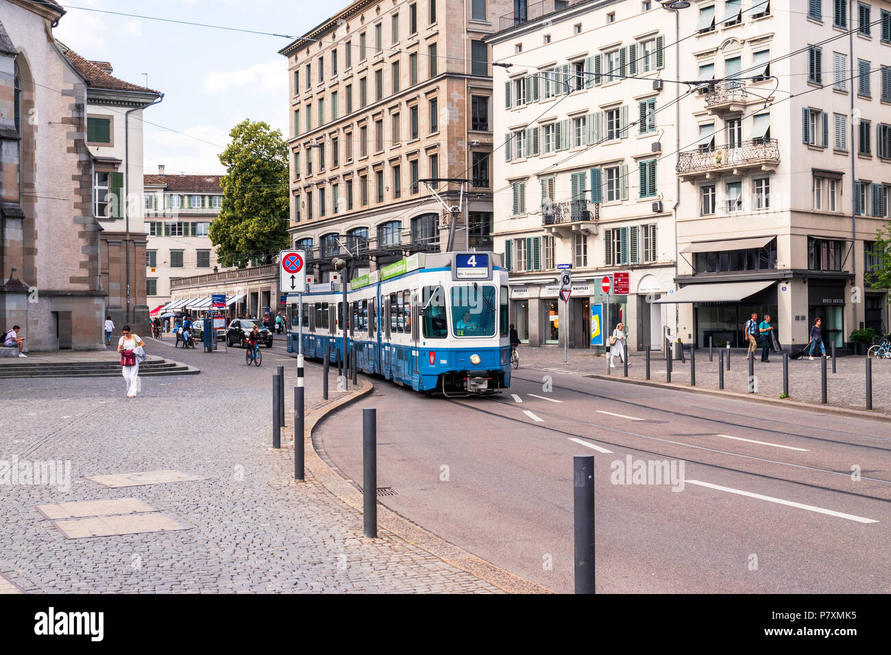 Eine Straßenbahn in Zürich Stockfoto