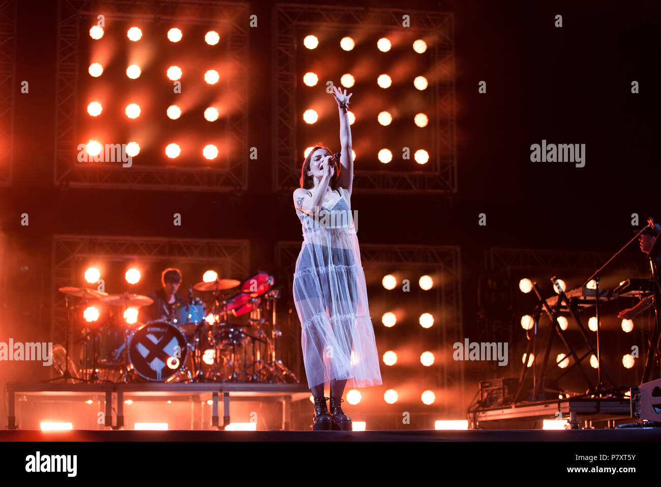 BARCELONA - 31. Mai: Chvrches (electropop Band) im Konzert an Primavera Sound Festivals durchführen am 31. Mai 2018 in Barcelona, Spanien. Stockfoto