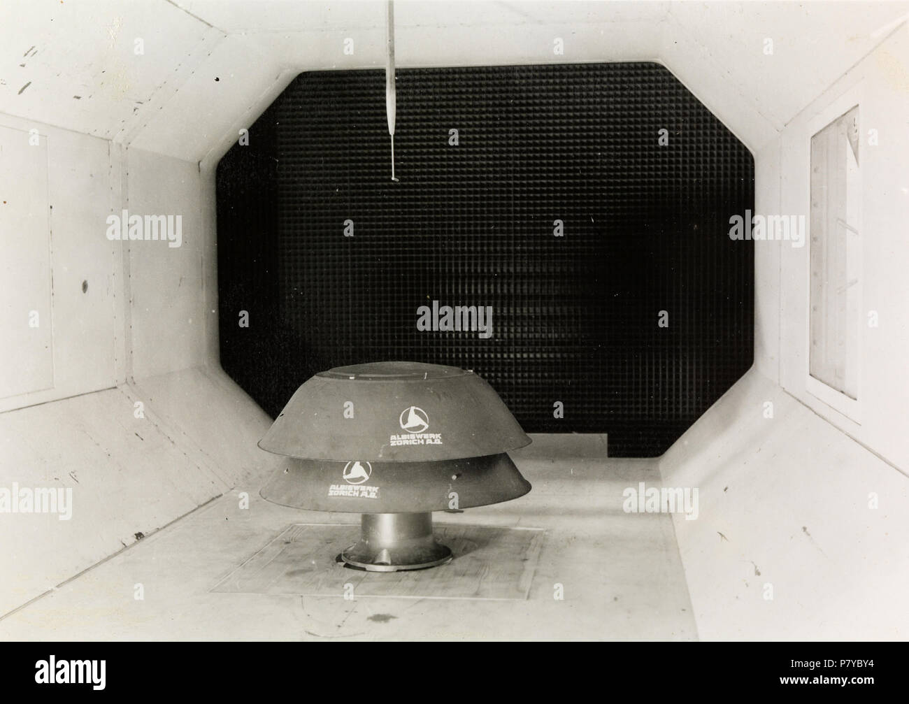 Windkanal 152 ETH-BIB-Zürich, ETH Zürich, Maschinenlaboratorium (ML), Institut für Aerodynamik, Windkanal, Winddruckmessung Eine einer Luftschutz-Sirene-Ans 06437-12 Stockfoto