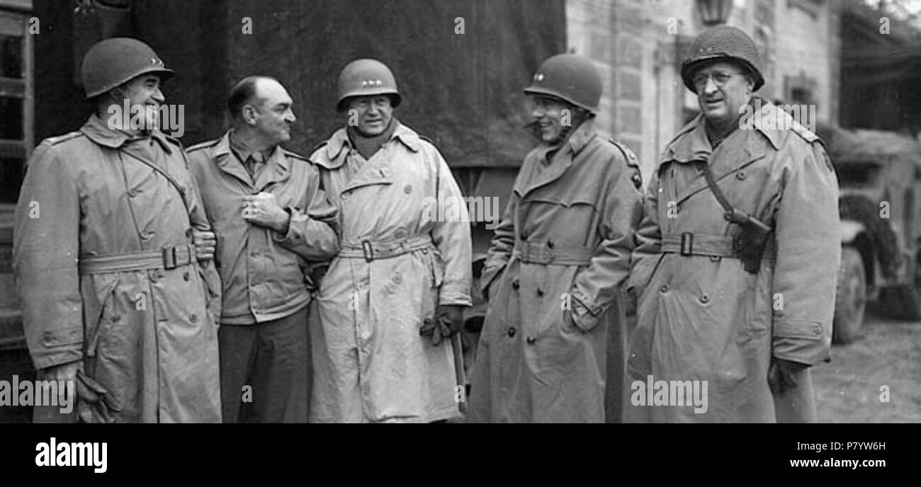 Englisch: Omar Bradley. 1944 oder 1945 293 Omar Bradley, 01. Stockfoto