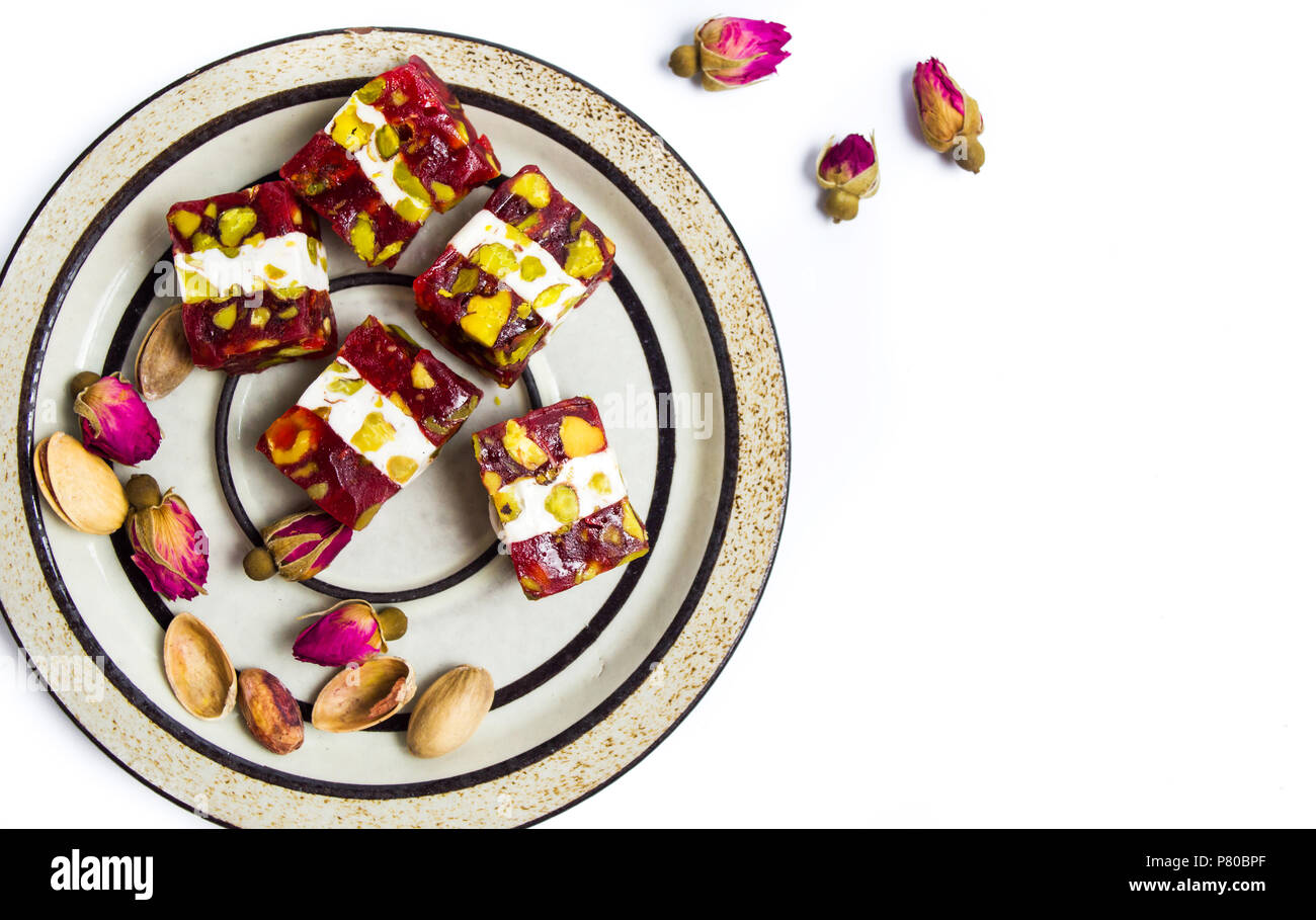 Türkische Köstlichkeiten mit Pistazien und Rose Blume Stockfoto