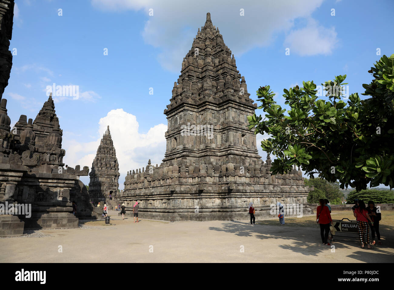 Jogjakarta, Indonesien - 23. Juni 2018: Blick auf die hinduistische Tempelanlage von Prambanan, nahe Jogjakarta Stockfoto