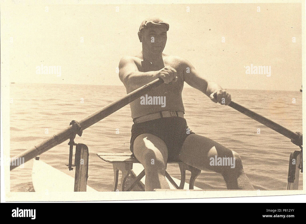 Englisch: Stanisaw SA Grottyski, Sohn von Andrzej Kusionowicz, wobei einige "R&R" in Ancona, nach dem Kampf in Italien während des Zweiten Weltkriegs. Die Scotch Mist Galerie enthält Fotos von historischen Gebäuden, Denkmäler, Gedenkstätten und Menschen in Polen. Polski: Galeria Nebel Scotch zawiera Fotografie zabytkowych budowli, zabytków, pomników i Polaków. . Ca. 1945 338 S Grottynski Ancona ca 1945 Stockfoto
