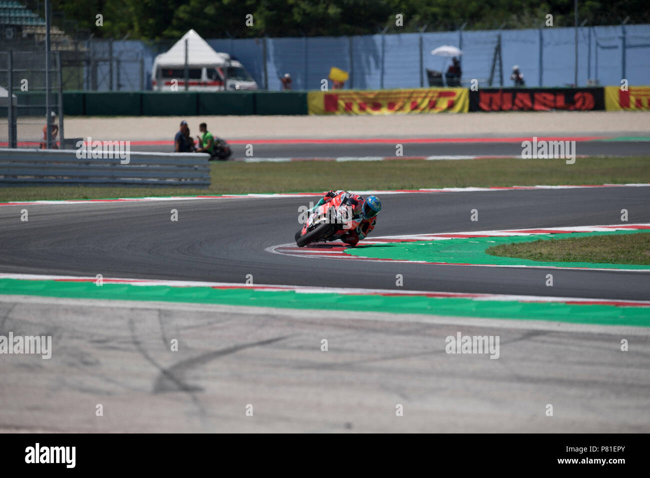 Misano, Italien. 07 Juli, 2018. 33 Marco Melandri ITA Ducati Panigale R Aruba.it Racing - Ducatiduring die Motul FIM Superbike Meisterschaft - Italienische Runde Superpole Rennen während der World Superbikes-Stromkreis PIRELLI Riviera di Rimini rund, 6. - 8. Juli 2018 in Misano, Italien. Quelle: Fabio Averna/Pacific Press/Alamy leben Nachrichten Stockfoto