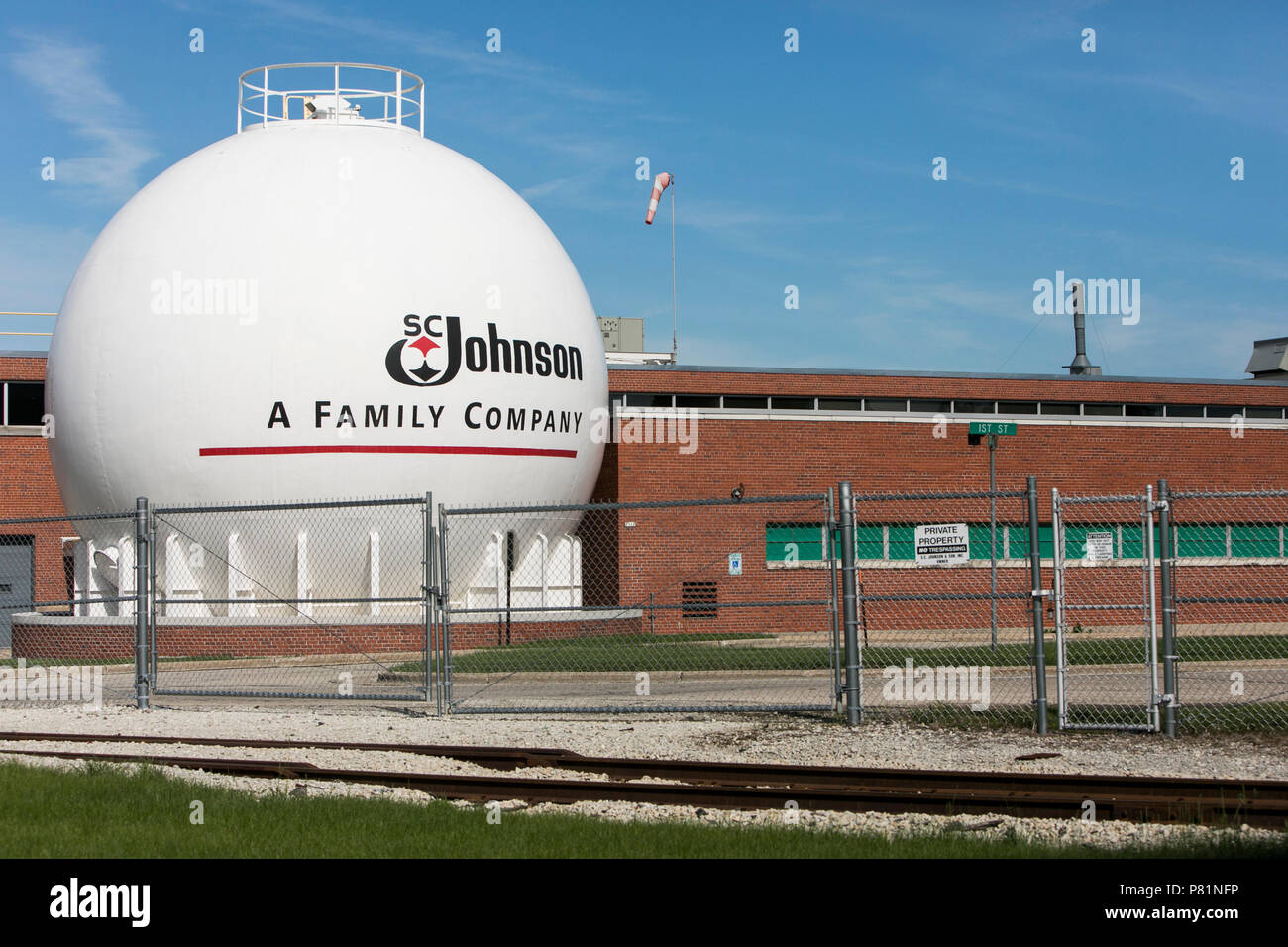 Ein logo Zeichen außerhalb einer Anlage von S.C. Johnson & Son in Mt belegt. Angenehm, Wisconsin am 23. Juni 2018. Stockfoto