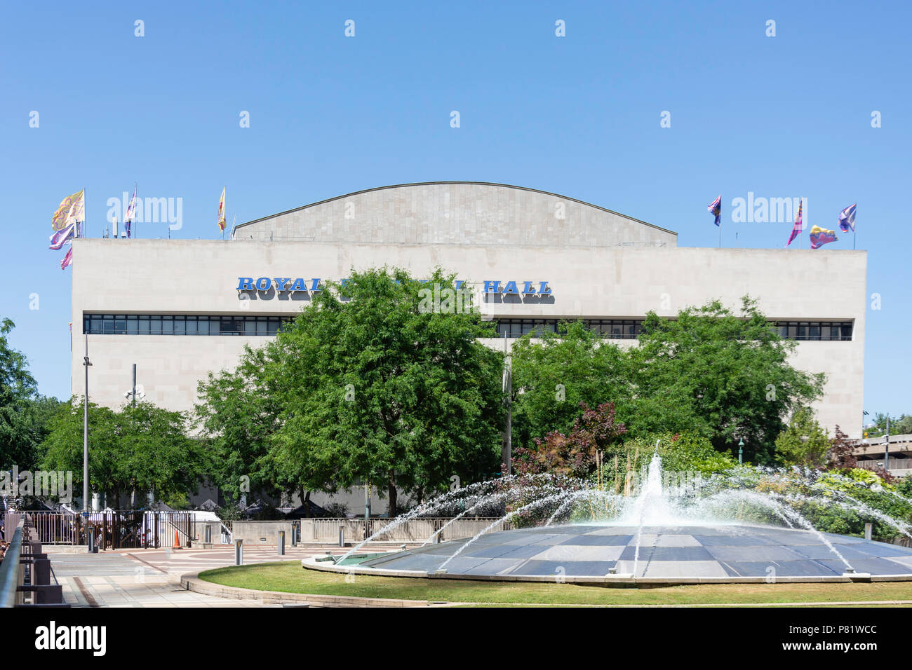 Die Royal Festival Hall (Southbank Centre), South Bank, London Borough von Lambeth, Greater London, England, Vereinigtes Königreich Stockfoto