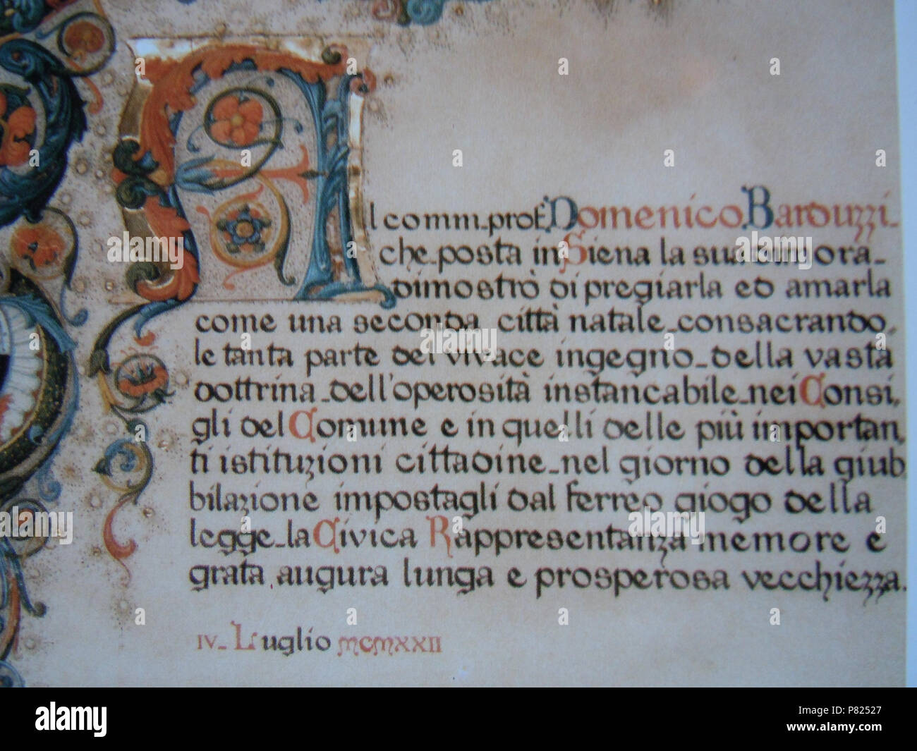 Englisch: Pergament aus Anlass der Pensionierung des Domenico Barduzzi (1929). 1. Januar 2013, 11:58:18 308 Pergamena conferita ein Domenico Barduzzi per il suo pensionamento (1922) Stockfoto