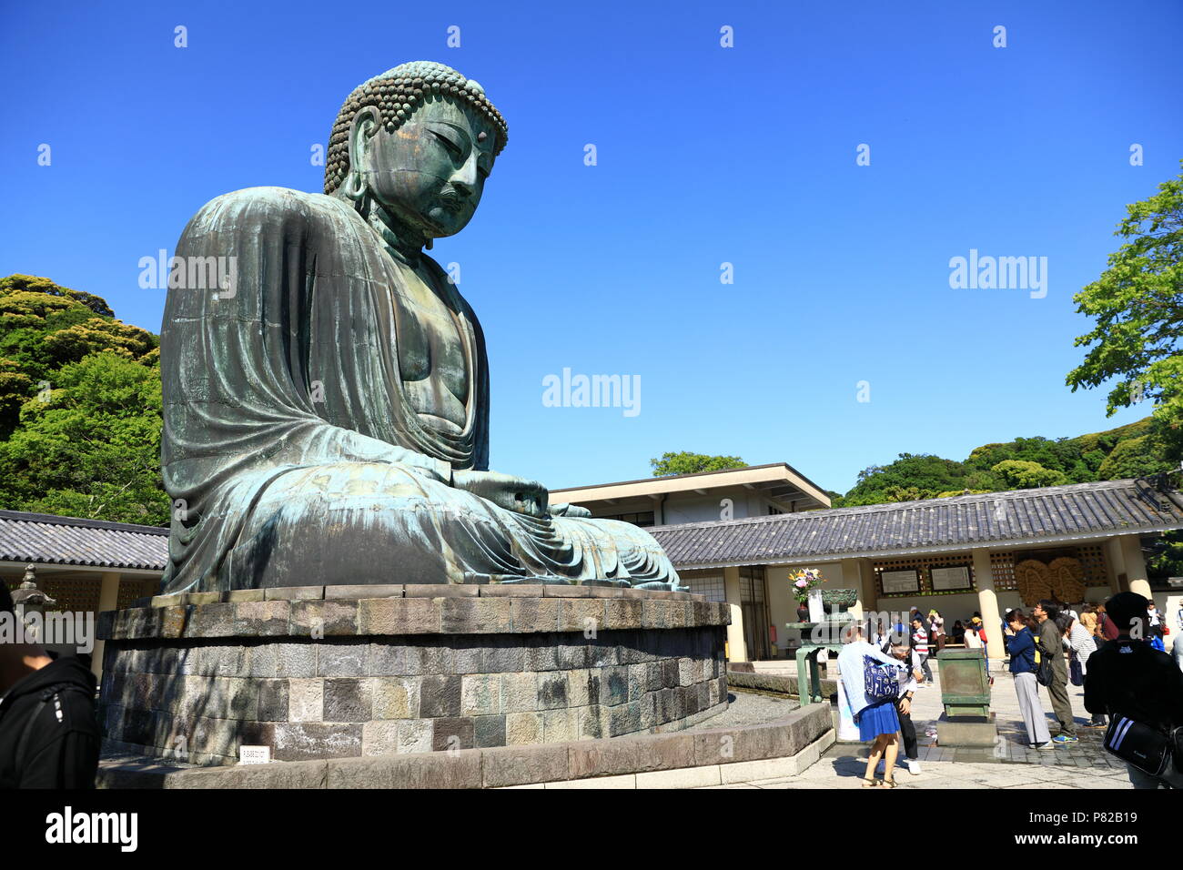 KAMAKURA JAPAN, Mai 2018: Der kamakura Daibutsu (Großen Buddha aus Kamakura) auf dem Gelände des Kotokuin Tempel in Kamakura Stadt Stockfoto