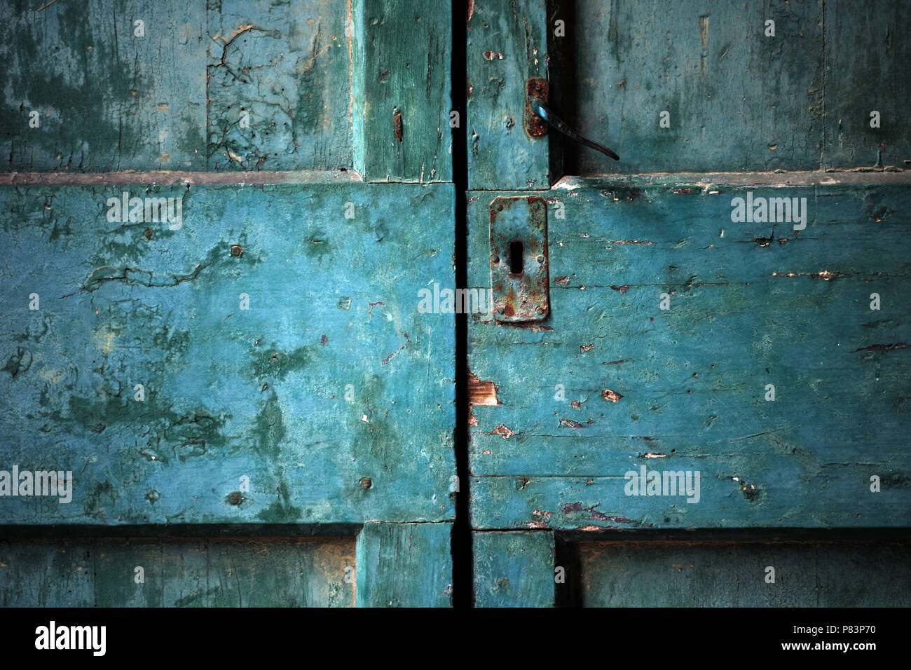 Oberfläche des alten blauen Holztür, Italien, Europa Stockfoto