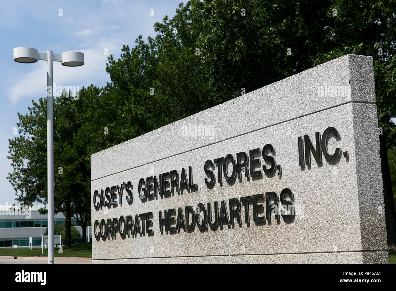 Ein logo Zeichen außerhalb des Hauptsitzes der Casey's General Stores, Inc., die in Ankeny, Iowa, wurde am 30. Juni 2018. Stockfoto