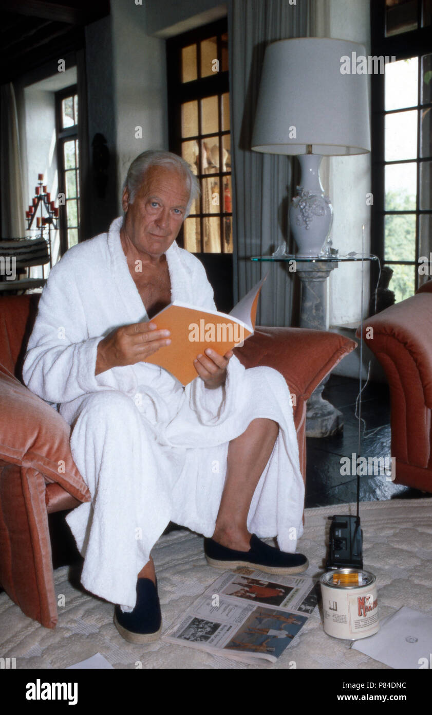 Wis Curd Jürgens im türkeirundreise in Saint Paul de Vence, Frankreich 1978. Schauspieler Curd Jürgens im Sommer Urlaub in Saint Paul de Vence, Frankreich 1978. Stockfoto Wis Curd Jürgens im türkeirundreise in Saint Paul de Vence, Frankreich 1978. Schauspieler Curd Jürgens im Sommer Urlaub in Saint Paul de Vence, Frankreich 1978. Stockfoto