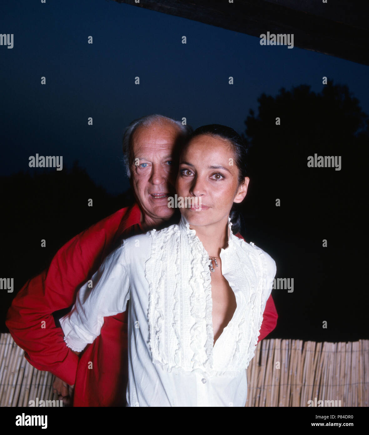 Wis Curd Jürgens mit Ehefrau Christine im türkeirundreise in Saint Paul de Vence, Frankreich 1978. Schauspieler Curd Jürgens mit seiner Frau Margie im Sommer Urlaub in Saint Paul de Vence, Frankreich 1978. Stockfoto Wis Curd Jürgens mit Ehefrau Christine im türkeirundreise in Saint Paul de Vence, Frankreich 1978. Schauspieler Curd Jürgens mit seiner Frau Margie im Sommer Urlaub in Saint Paul de Vence, Frankreich 1978. Stockfoto