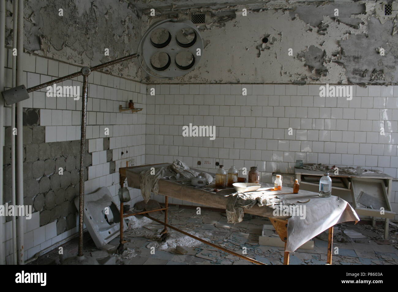 Op im Krankenhaus in Pripyat - innerhalb der Sperrzone von Tschernobyl, Ukraine Stockfoto