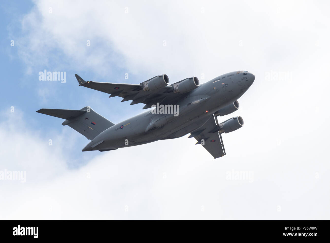 London, Großbritannien. 10. Juli 2018. RAF C-17 Globemaster fliegen über den Himmel der RAF 100 Jahrfeier flypast in London zu feiern. Credit: Gary Woods/Alamy leben Nachrichten Stockfoto