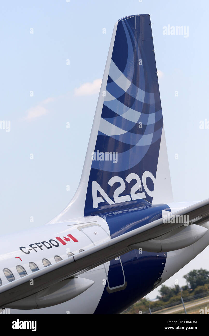 Toulouse (Frankreich) Juli 10th, 2015; Präsentation des neuen Airbus A 220-300 zum ersten Mal fliegt im Airbus Delivery Centre in Toulouse. Ebene sind issu der C-Serie von Bombardier CS 300 Credit: Sebastien Lapeyrere/Alamy Leben Nachrichten. Stockfoto