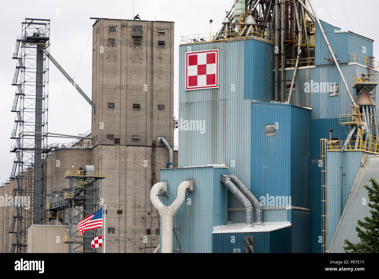 Ein logo Zeichen außerhalb einer Anlage von Purina Tierernährung in Lincoln, Nebraska am 1. Juli 2018 belegt. Stockfoto