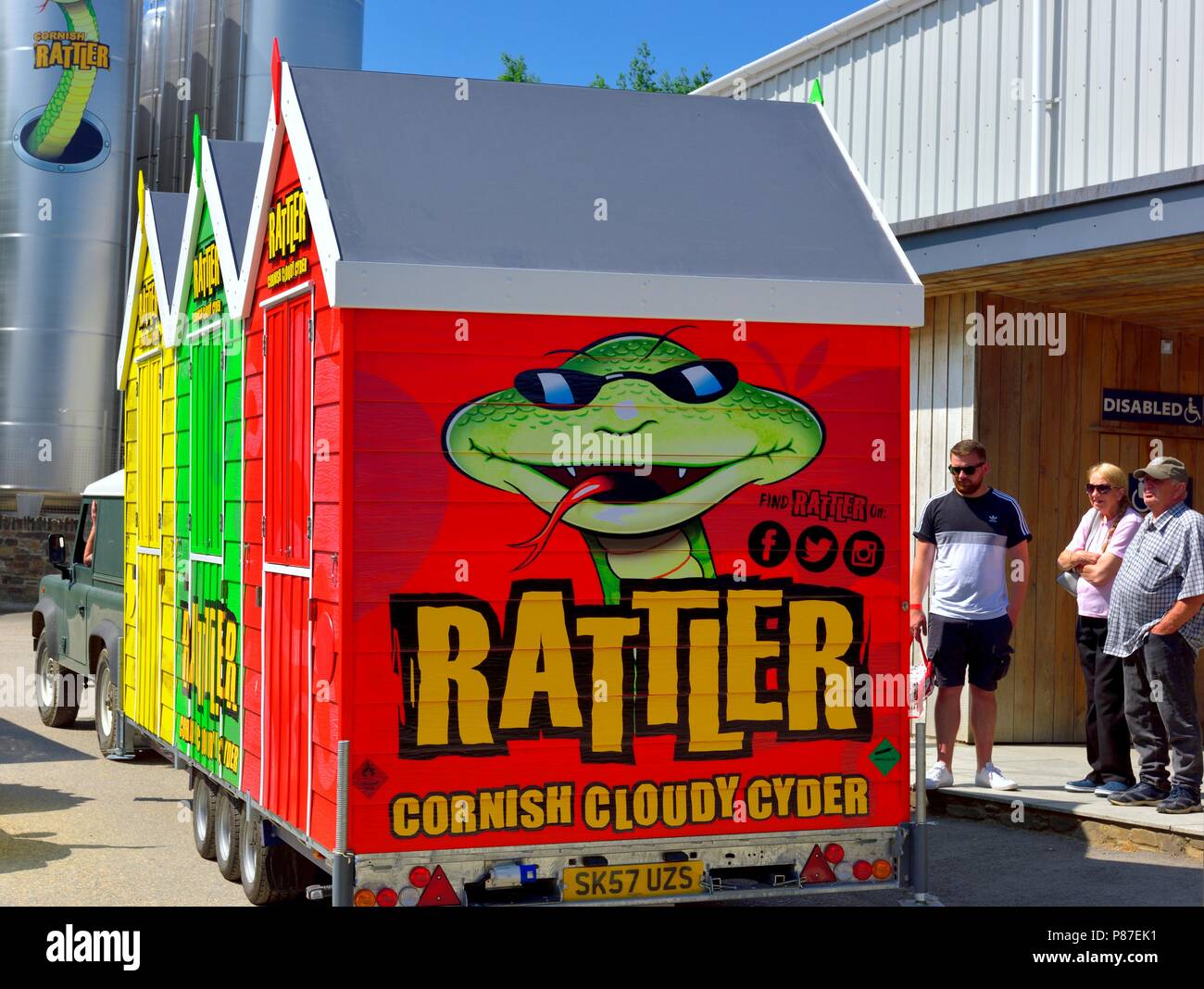 Mobile Badekabinen, mobile Bar, rattler Bar, Healeys Cyder, Penhallow Farm Cornwall, Truro, Cornwall, England, Großbritannien Stockfoto