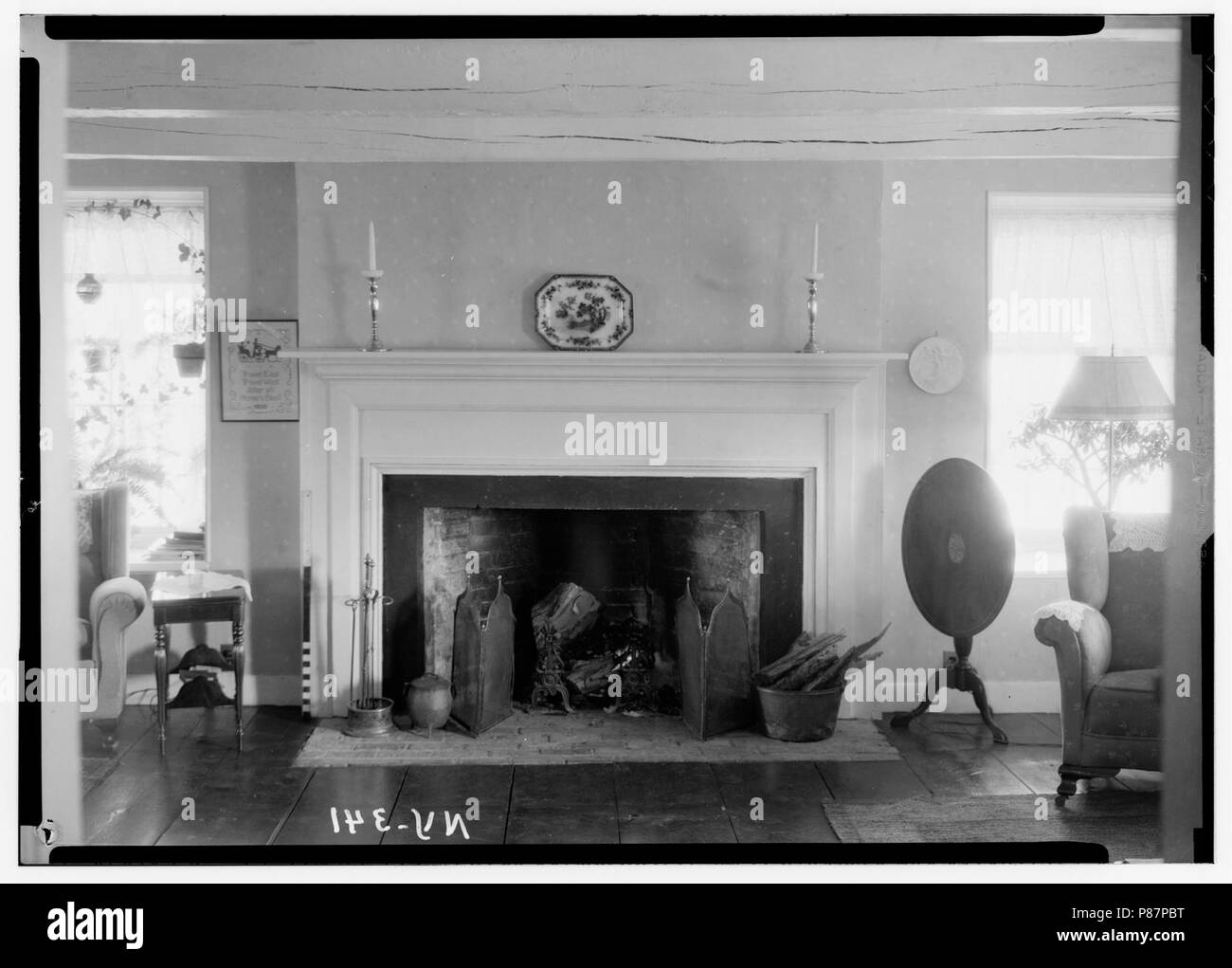 5. Historischer amerikanischer Gebäude Umfrage, Nelson E. Baldwin, Fotograf 25. Mai 1936, Mantel - Wohnzimmer - North East End. - Stockfoto