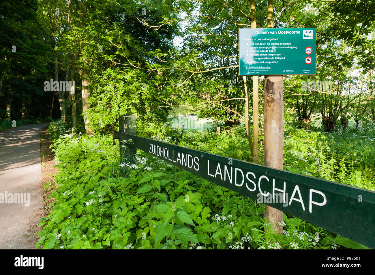 Zeichen der Zuid-Hollands Landschap am Eingang des Duinen van Oostvoorne Stockfoto