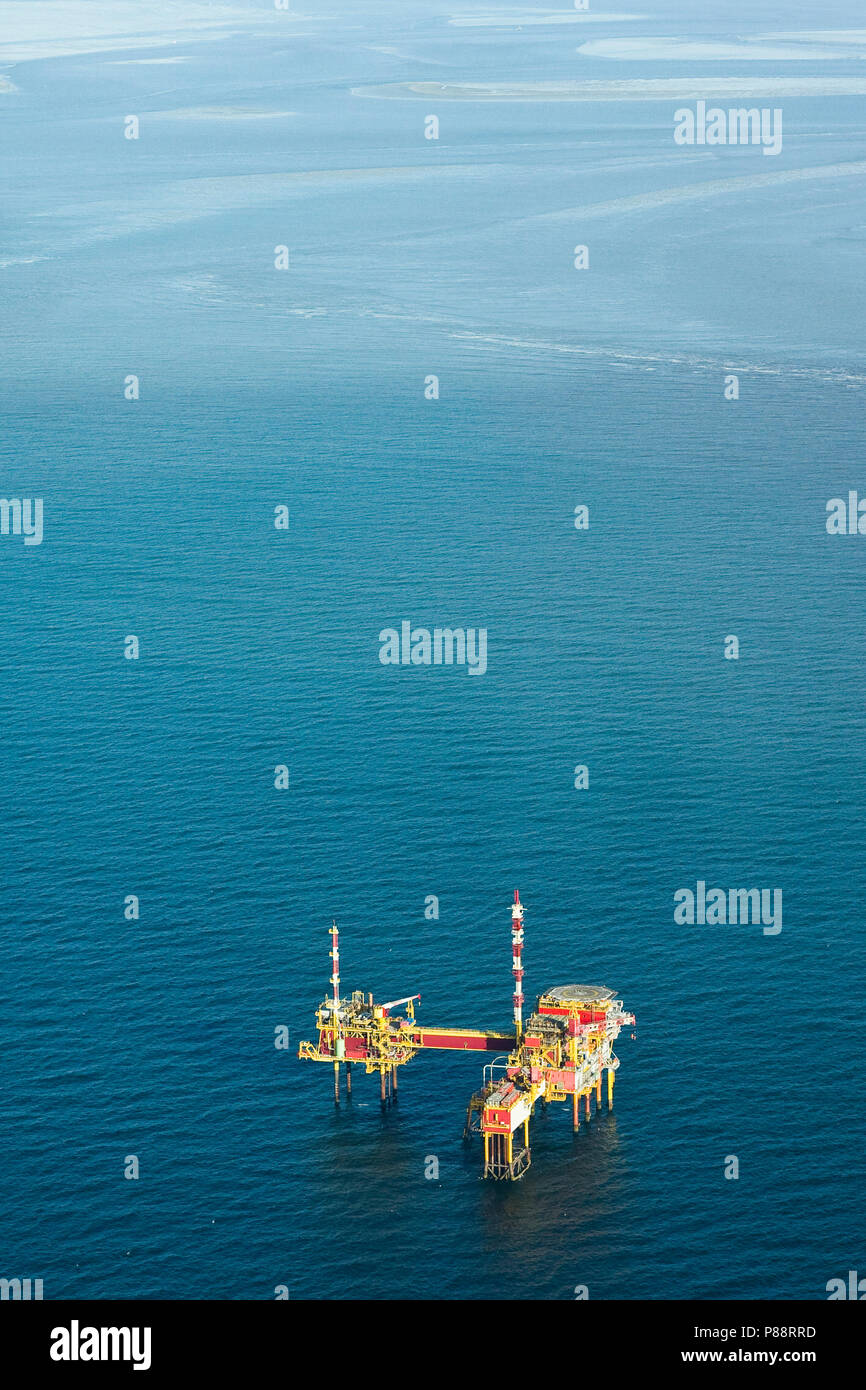 Holländische Landschaft aus der Luft gesehen. Die Niederlande von oben fotografiert. Stockfoto