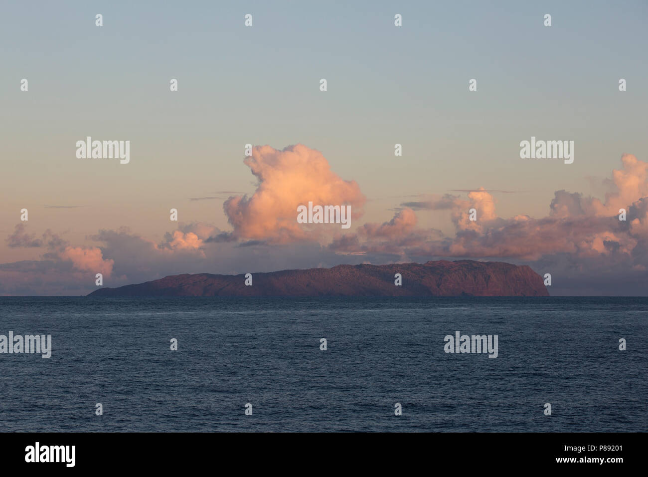 Sonnenuntergang über Hiva OA Island Stockfoto