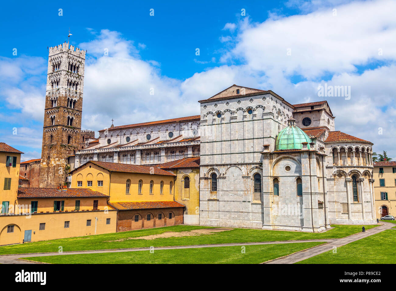 Die Kathedrale von St. Martin in der italienischen Stadt Lucca. Stockfoto