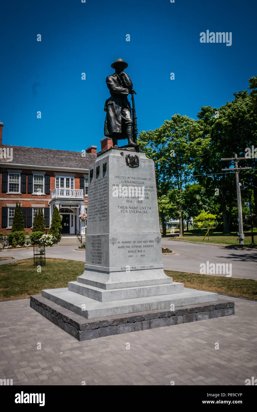 War Memorial Gananoque Kanada Stockfoto