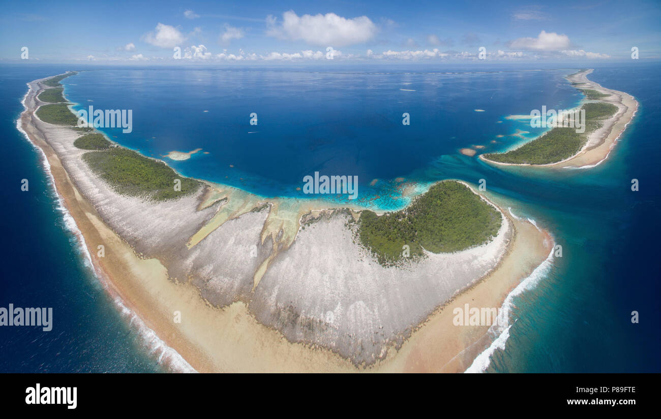 Aerial Atoll French Polynesia Fotos Und Bildmaterial In Hoher 