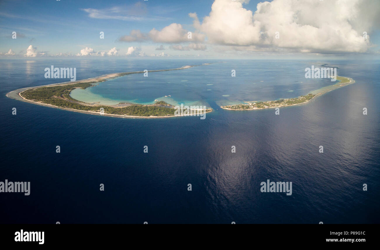 Luftaufnahme von manihi Atoll, Französisch Polynesien Stockfoto