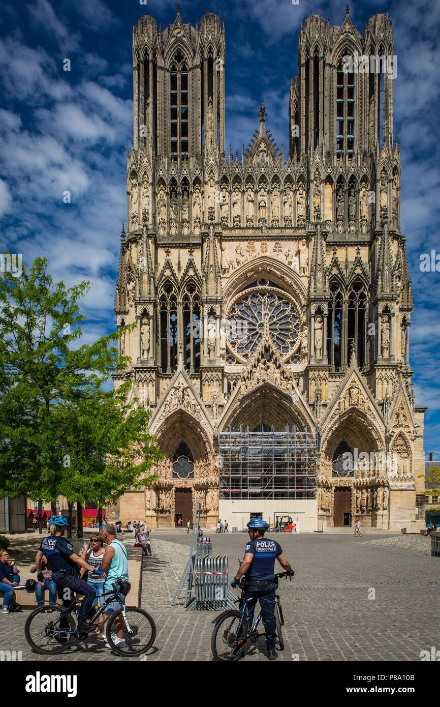 Stadt Reims 51 Marne Grand Est Region Frankreich Stockfotografie Alamy