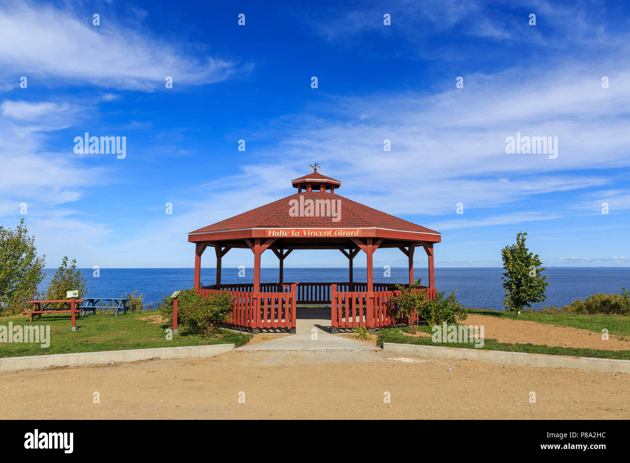Wooden pavilion Fotos und Bildmaterial in hoher Auflösung Alamy