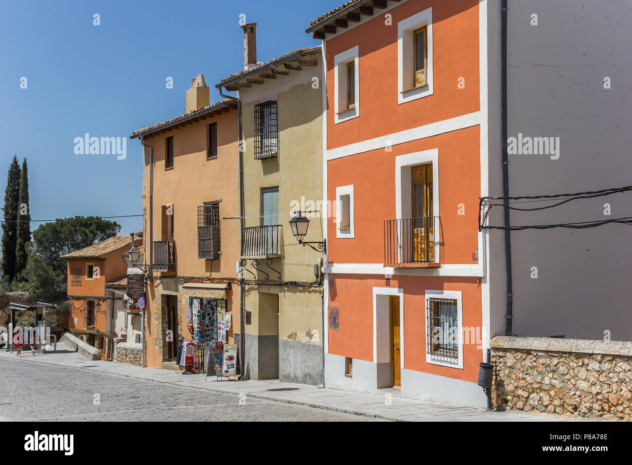 Bunte Häuser und Shop in Cuenca, Spanien Stockfoto