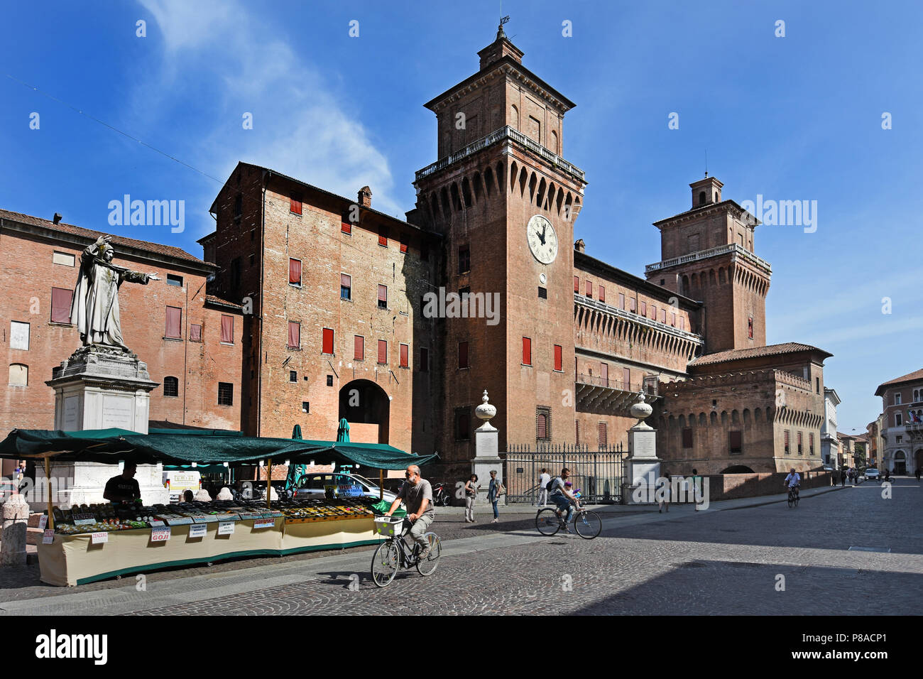 Castello Estense oder Castello di San Michele aus dem 16. Jahrhundert Marquis Festung Este in Ferrara (Emilia-Romagna), Norditalien, Hauptstadt der Provinz Ferrara und Italienisch. Stockfoto