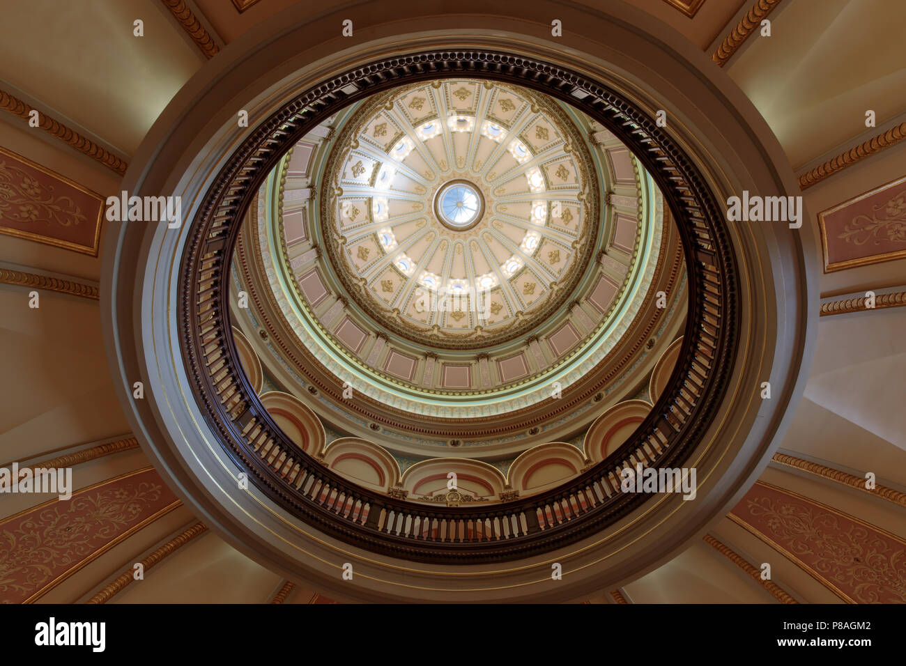 Sacramento, Kalifornien - 6. Juli 2018: California's State Capitol innere Kuppel. Stockfoto