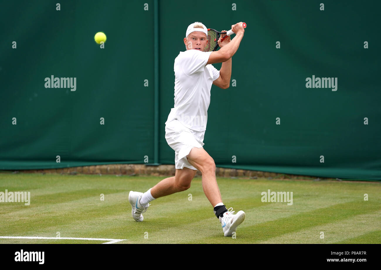 Anton Matusevich in Aktion an Tag 8 der Wimbledon Championships in der All England Lawn Tennis und Croquet Club, Wimbledon. Stockfoto