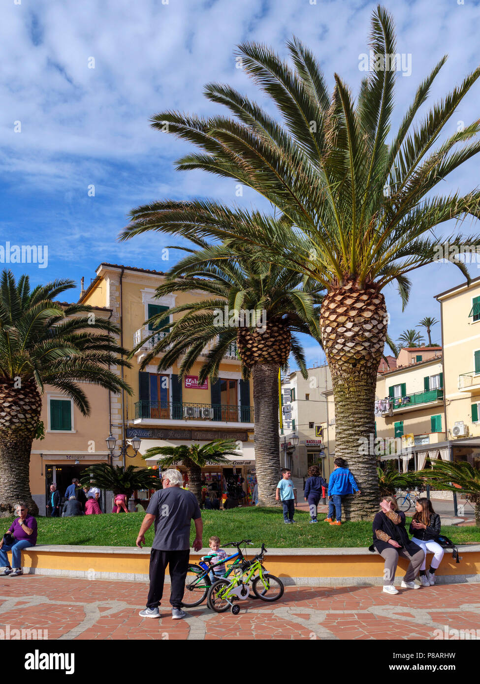 Piazza Giacomo Matteotti, Porto Azzurro, Elba, Region Toskana, Livorno, Italien, Europa Region Toskana, Provinz Livorno, Italien, Europa Stockfoto