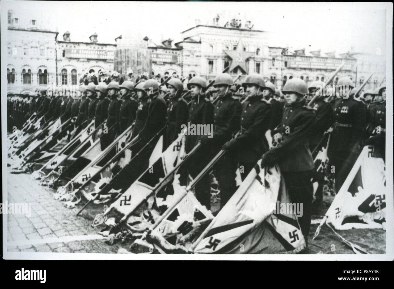 Die Siegesparade auf dem Roten Platz, Juni 24, 1945. Museum: State Museum der Revolution, Moskau. Stockfoto