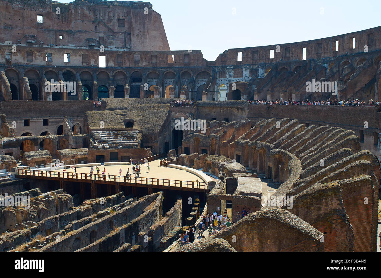 Rom, Italien, 5. Juli 2013: Interior Detail auf das Kolosseum (Flavischen Amphitheater). Stockfoto